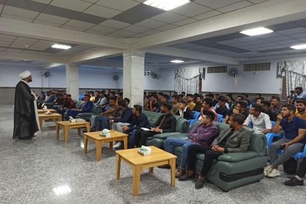 مُلتقى القمر يطرح رؤيته حول التمسّك بالهويّة الثقافيّة لدى الشباب العراقيّ