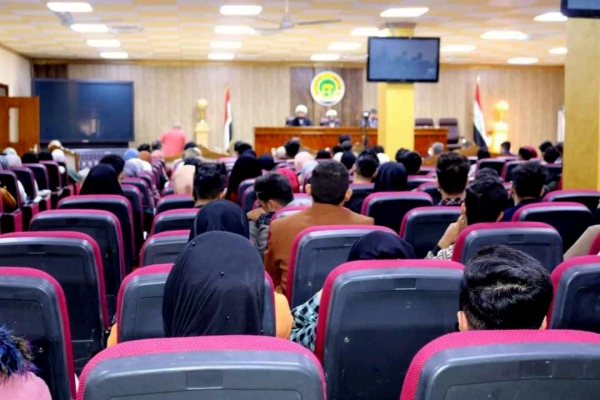 مركزُ مُلتقى القمر يقدّم قراءته حول الهويّة الثقافيّة والمعرفيّة في رحاب جامعة واسط