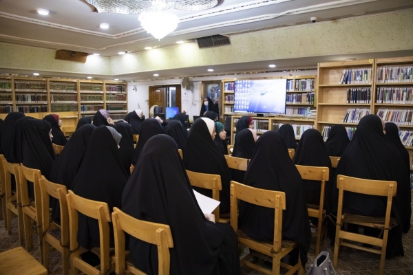 مكتبةُ السيّدة أمّ البنين (عليها السلام) النسويّة تُطلق برنامجها الثقافيّ الترفيهيّ الخاص بالعطلة الصيفية