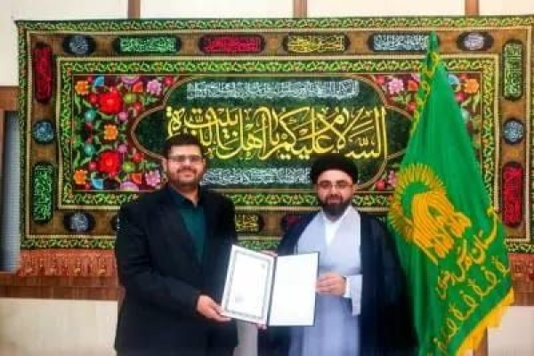 العتبةُ الرضويّة المقدّسة تحتفي برئيس قسم الدراسات القرآنيّة في جامعة أمّ البنين(عليها السلام)
