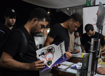 مجلّة (عطاءُ الشباب) تثري روّادها في محطّات خيمة نافذ البصيرة الفكريّة