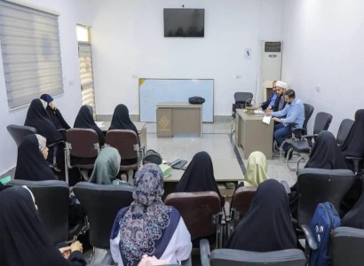 قسم الشؤون الفكرية والثقافية يقدّم محاضرة حول تعزيز الروح الإيجابية في جامعة العميد