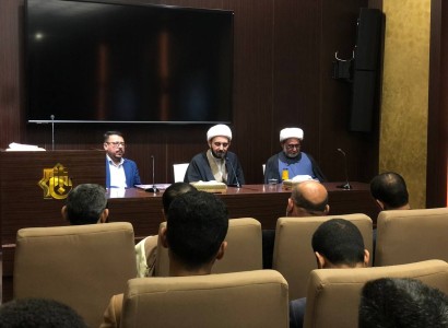 ضمنَ البرنامجِ المهدوي... قسمُ الشؤونِ الفكريةِ يكرمُ مجموعةً منْ تربوييْ محافظةَ بابلَ