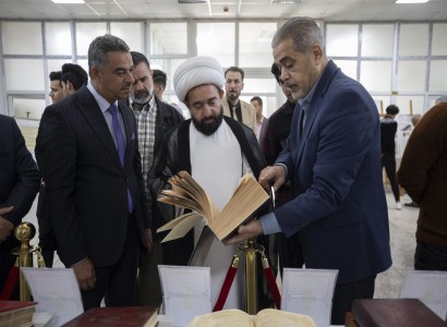 قسم الشؤون الفكرية والثقافية يقيم معرضاً للمخطوطات في جامعة الكوفة