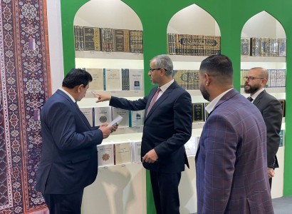 وفد السفارة العراقية: جناح قسم الشؤون الفكريّة والثقافيّة صورة مشرقة لحركة التأليف والنشر في معرض طهران