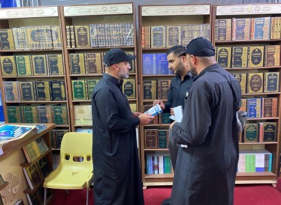 إقبال واسع على أجنحة قسم الشؤون الفكرية ضمن الموكب الثقافي للعتبة العباسية المقدسة