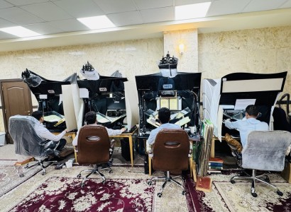 قسم الشؤون الفكرية يستلم صحف قديمة تعود إلى أكثر من قرن