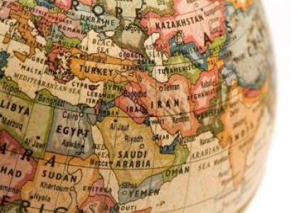 المركز الإسلامي يقدّم تحقيقاً حول تفكيك الصورة النمطية التي صاغها الاستشراق عن الشرق والإسلام