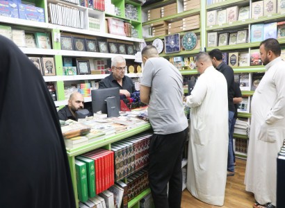 إقبال واسع على معرض الكتاب الدائم في منطقة ما بين الحرمين الشريفين