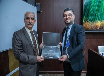 تكريم المشاركين في المؤتمر الدولي التخصصي الثاني للمعلومات والمكتبات