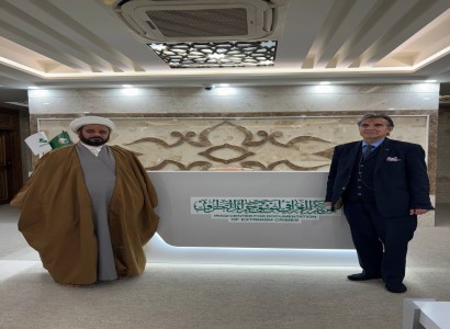 قسم الشؤون الفكريّة والثقافيّة يستقبل سفير السلام العالمي لبحث جهود توثيق جرائم التطرف
