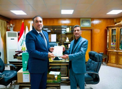 قسم الشؤون الفكرية يهدي إصداراته إلى المؤسسات الأكاديمية والثقافية في محافظة المثنى